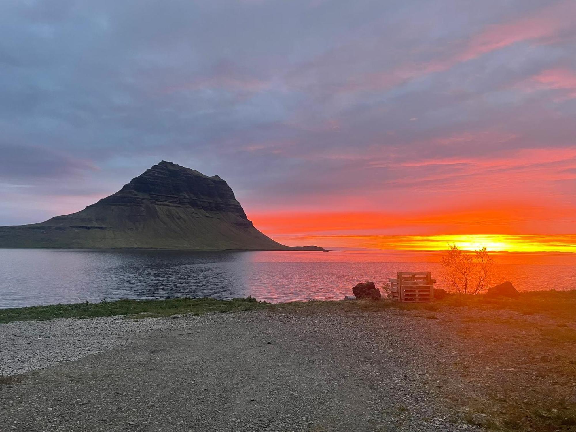 Kirkjufell Basement Apartment Grundarfjördur Extérieur photo